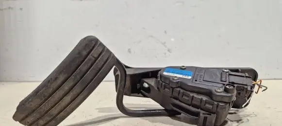 Renault Espace - Grand espace IV Accelerator throttle pedal 8200007513