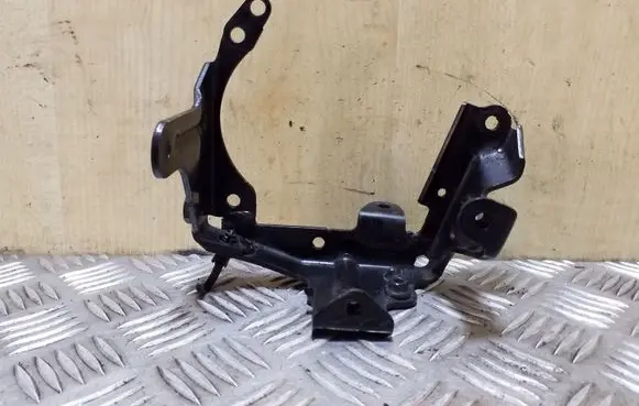 Ford Focus Fuel filter bracket/mount holder AV6Q9A072AB