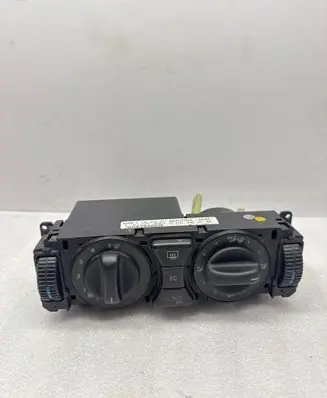 Mercedes-Benz E W210 Climate control unit 9140010371 2108303185