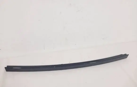BMW 1 F20 F21 Rear door windshield rail 