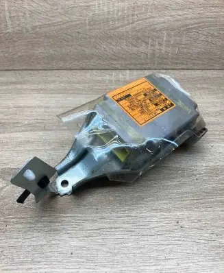 Toyota Corolla E120 E130 Airbag control unit/module 8917012261 2310001211