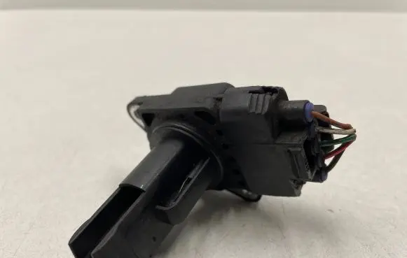 Toyota Prius (XW20) Mass air flow meter 2220422010 1974002030