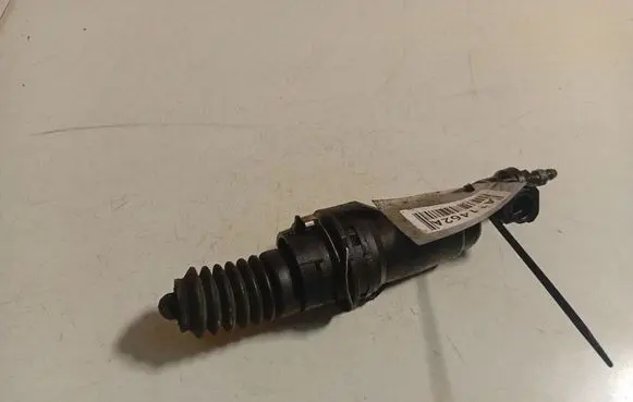 Peugeot 807 Clutch master cylinder