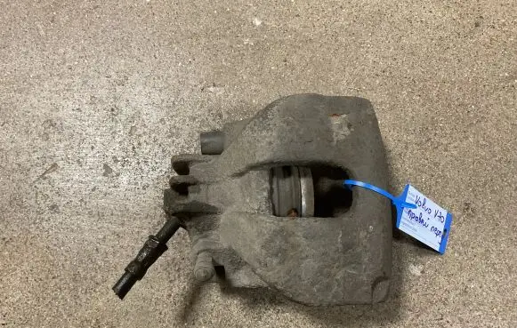 Volvo V70 Front brake caliper