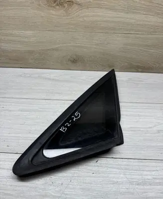 Audi A3 S3 8V Rear side window 8V5845300H 152111 211113