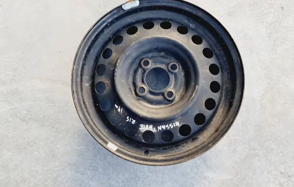 Nissan Note (E12) R15 steel rim 