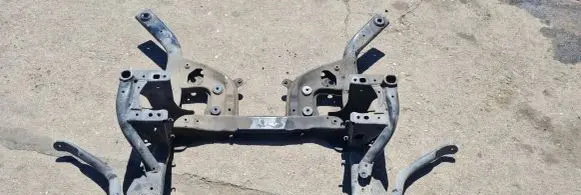 Jaguar XE Engine mount bracket