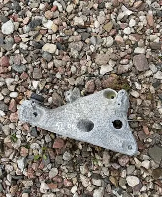 BMW X5 F15 Engine mounting bracket 6859785