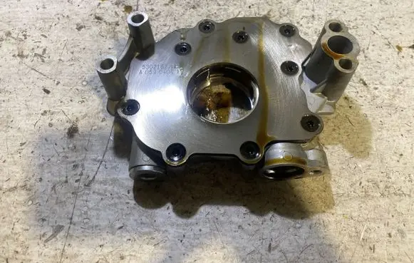 Dodge Challenger Oil pump A059040417 53021622BH