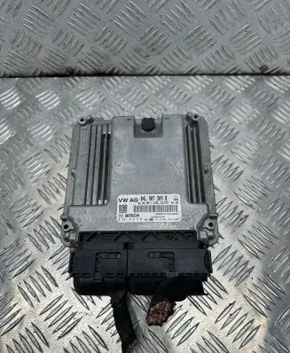 Skoda Octavia Mk3 (5E) Engine control unit/module 04L907309B 0281018510