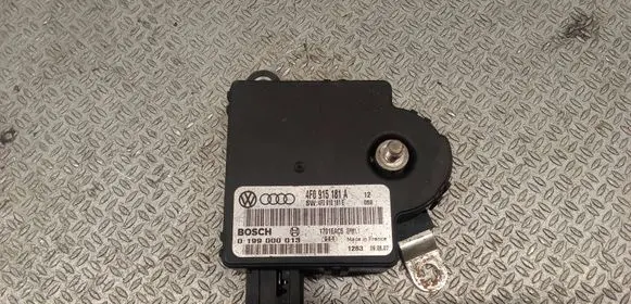 Audi Q7 4L Power management control unit 4F0915181A 4F0910181E