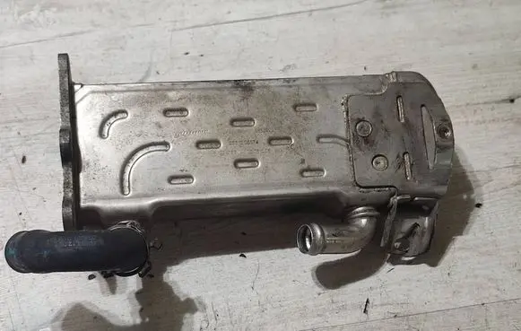 Mercedes-Benz GLK (X204) EGR valve cooler A6511400275