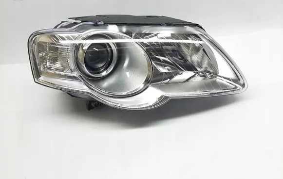 Volkswagen PASSAT B6 Headlight/headlamp 3C0941006A