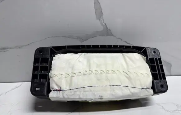 Mercedes-Benz A W176 Passenger airbag A1768600002