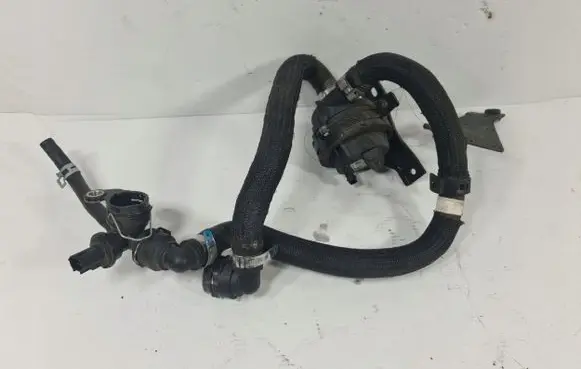 Alfa Romeo Stelvio Electric auxiliary coolant/water pump