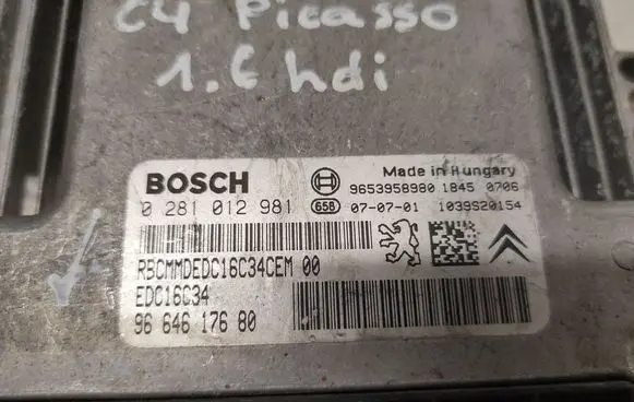 Citroen C4 I Engine control unit/module 0281012981