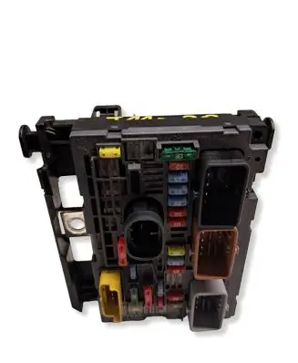 Peugeot 3008 I Fuse box set 9675877980