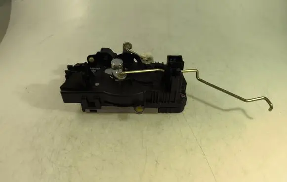 Nissan NV300 Rear door lock 905034098R 93867688 40817211