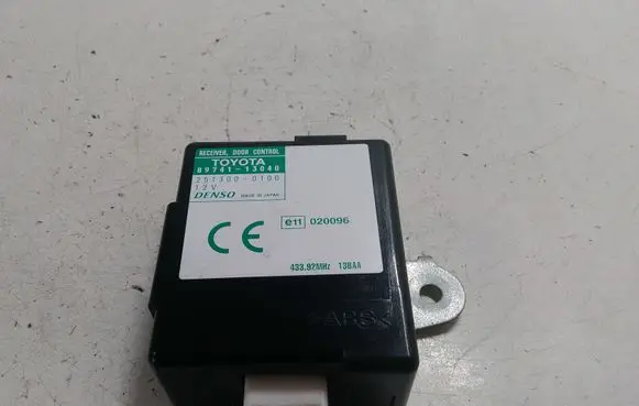 Toyota Corolla Verso E121 Door control unit/module 8974113040 2513000100