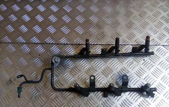 Chrysler 300M Fuel injectors set 