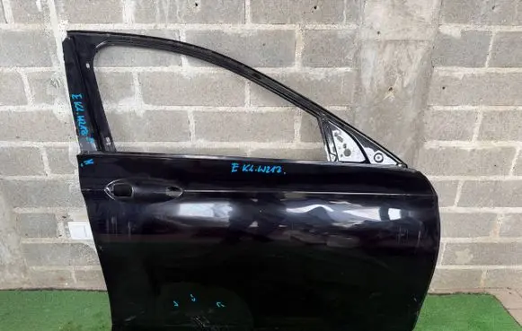 Mercedes-Benz E W213 Front door A2137220210