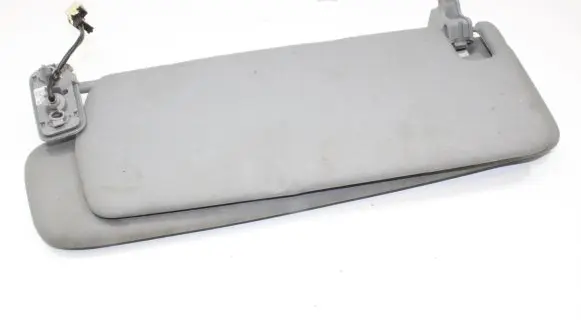 Volkswagen Touareg I Sun visor 7L6857551