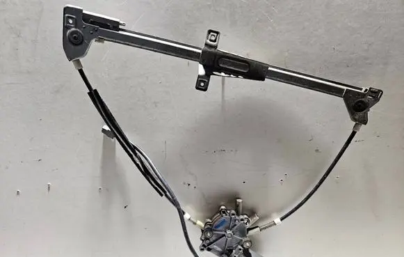 Audi 80 90 B3 Front door window regulator with motor 893959802B 893837398A 3687