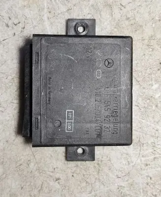 Mercedes-Benz Sprinter W901 W902 W903 W904 Door central lock control unit/module 0165459232