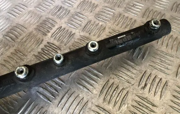 Renault Laguna II Fuel main line pipe 0445214013 7700111013 004406