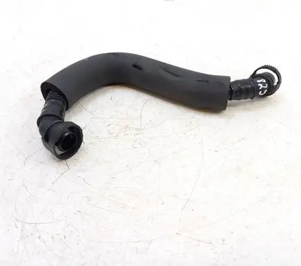 Volkswagen Golf VI Breather hose/pipe 06J103221