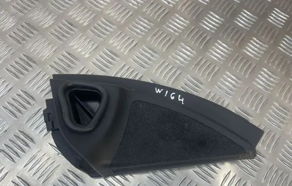 Mercedes-Benz ML W164 Front door speaker cover trim A1647201670
