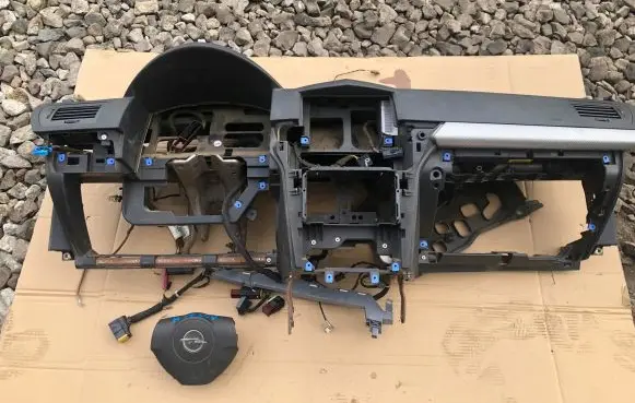 Opel Astra H Dashboard