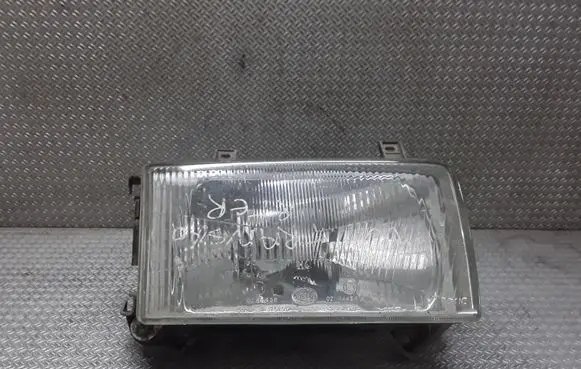 Volkswagen Transporter - Caravelle T4 Headlight/headlamp 13635200