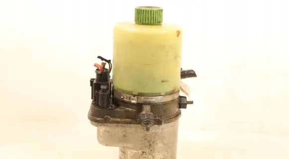 Seat Ibiza IV (6J,6P) Power steering pump 6R0423156C