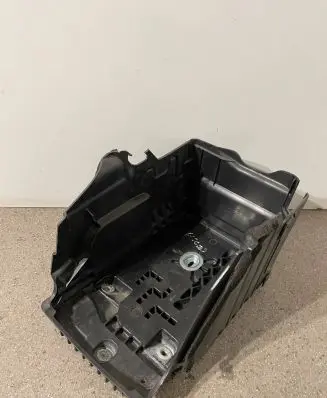 Land Rover Evoque I Battery box tray 6G9N10757AF