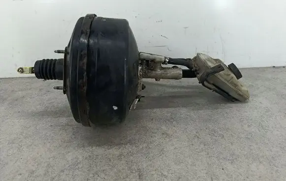 Mercedes-Benz Vito Viano W639 Brake booster 0204024701BOSCH