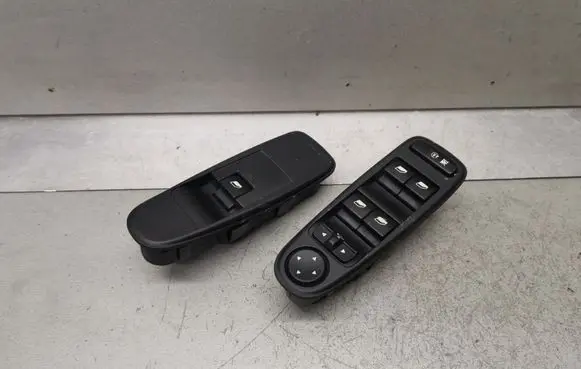 Citroen C4 Grand Picasso Electric window control switch 96639383ZD 96639377ZD