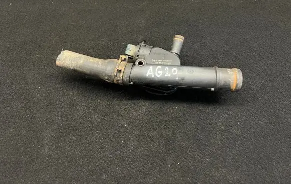 Volkswagen Touran I Engine coolant pipe/hose 7700G12