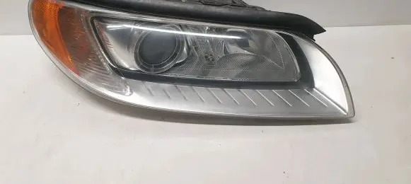 Volvo XC70 Headlight/headlamp 31214169 6336200000