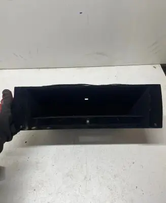 Glove box