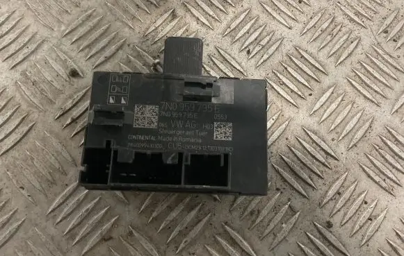 Skoda Yeti (5L) Window control relay 