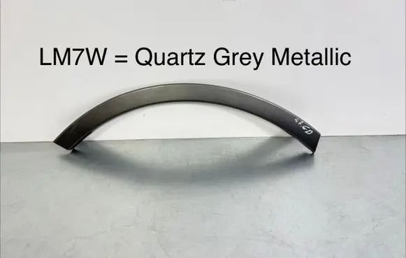 Audi Q7 4M Rear arch trim 4M0853818A