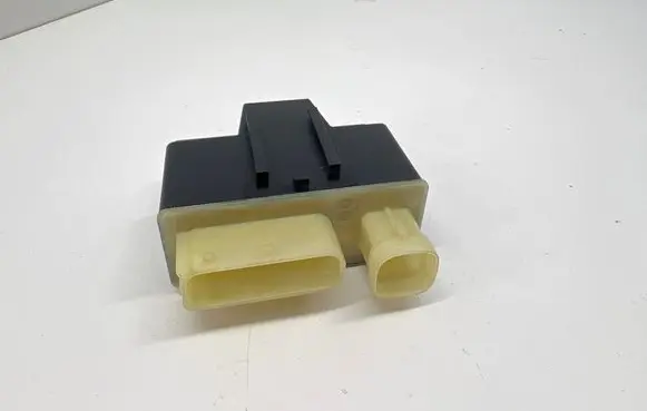 Glow plug pre-heat relay