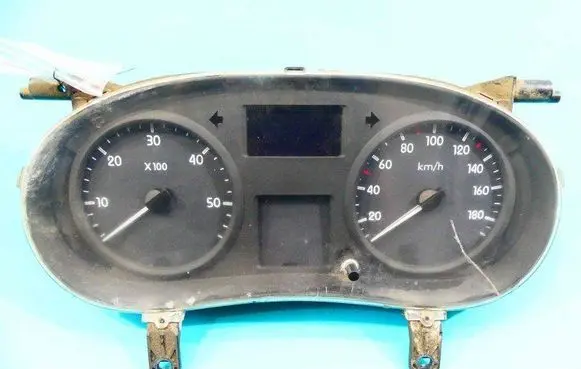 Speedometer (instrument cluster)