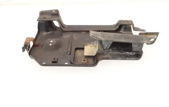Battery tray