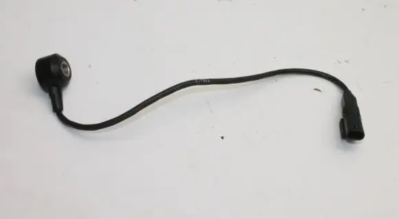 Mercedes-Benz CLA C117 X117 W117 Detonation knock sensor A0071530428