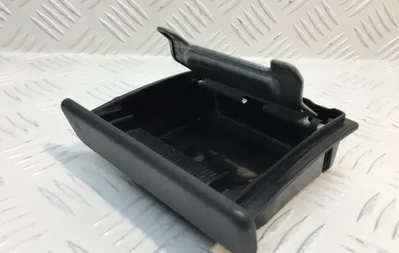 Mitsubishi Shogun Car ashtray MR471873