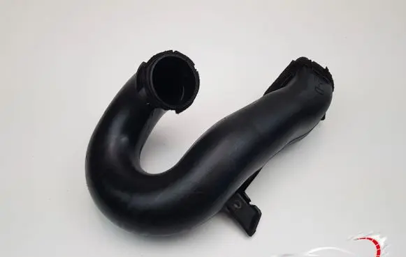 Toyota Avensis T270 Intercooler hose/pipe 17752-0R010