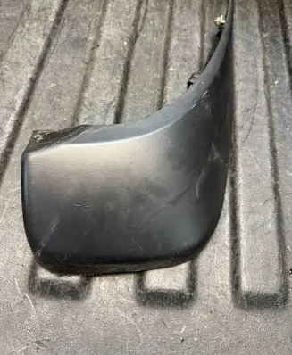 Land Rover Discovery 5 Rear mudguard HY3M286A12AA FV6JA