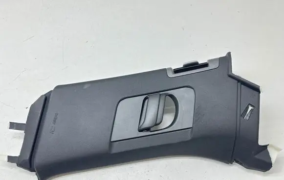 Volvo XC90 (B) pillar trim (top) 31389171